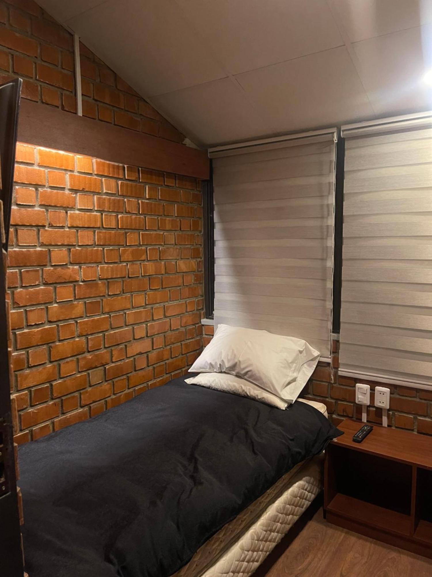 Onkel Inn Wagon Sleepbox Uyuni Exterior photo