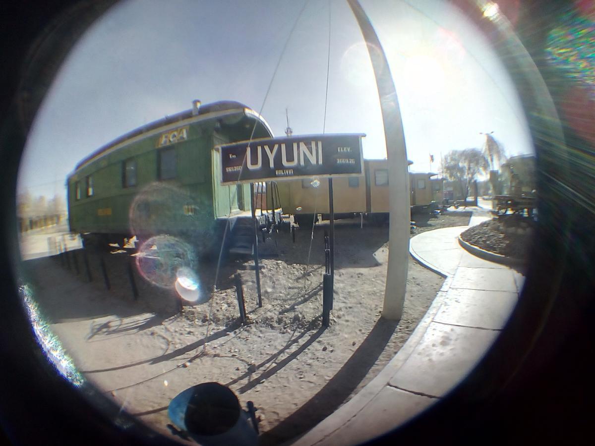 Onkel Inn Wagon Sleepbox Uyuni Exterior photo